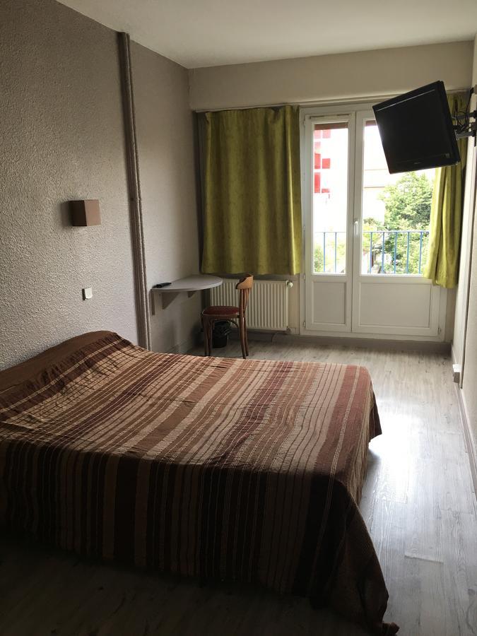 Firmhotel Le 37 Firminy Bagian luar foto
